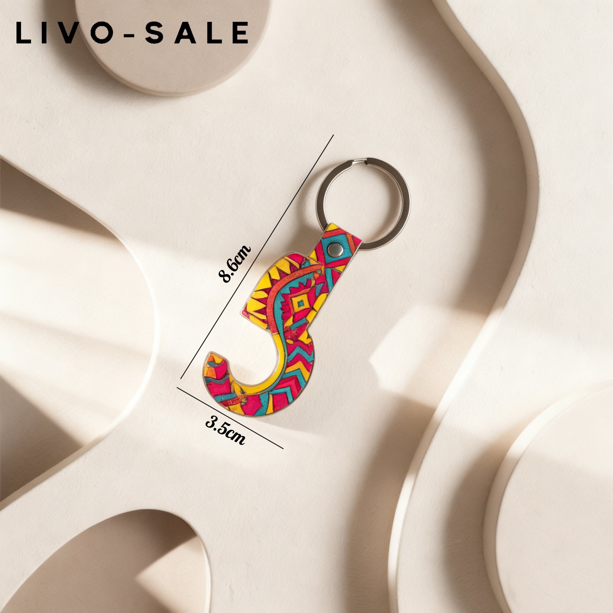 열쇠에 연결된 심플 키링 사용 예시