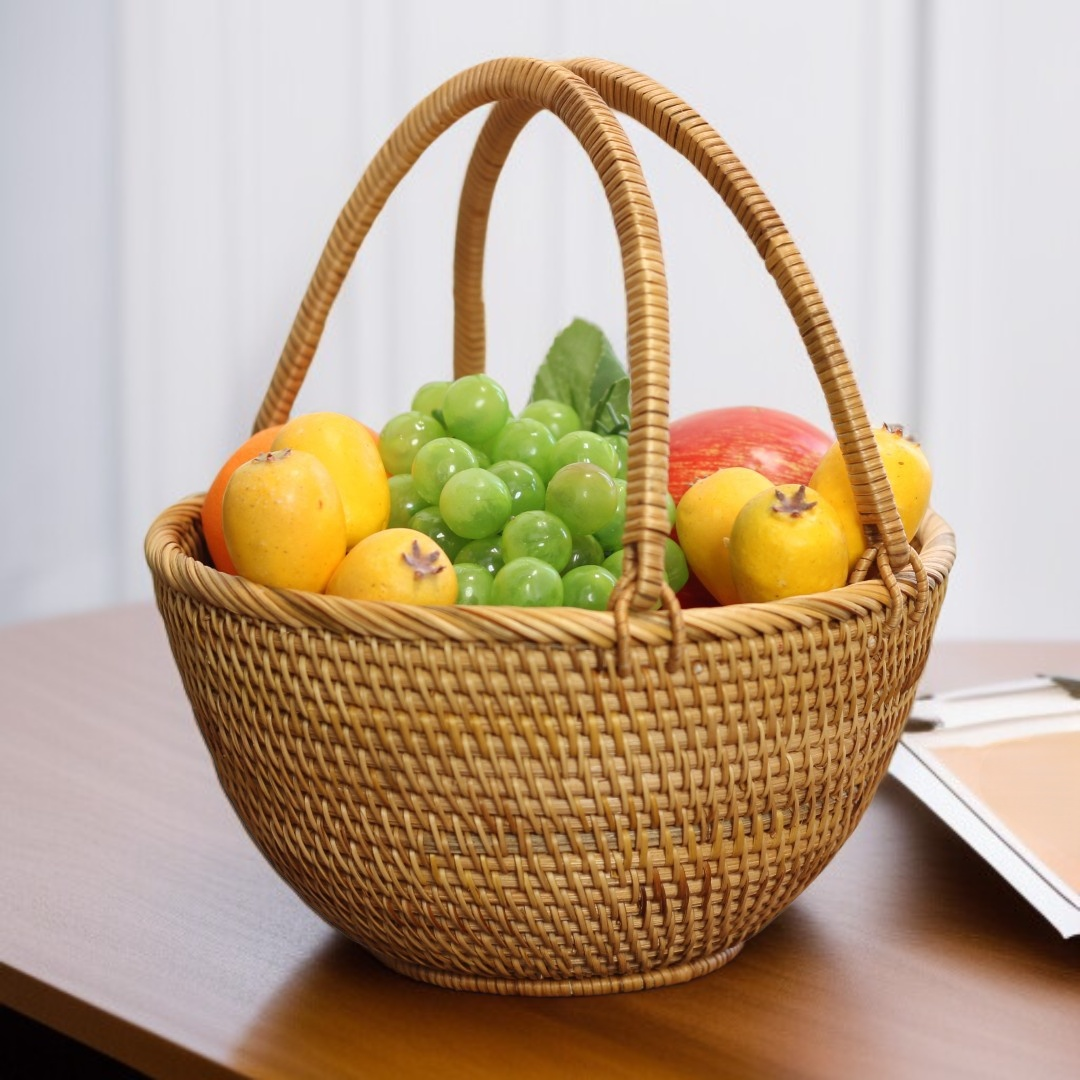 실내 장식에 어울리는 등나무 꽃병