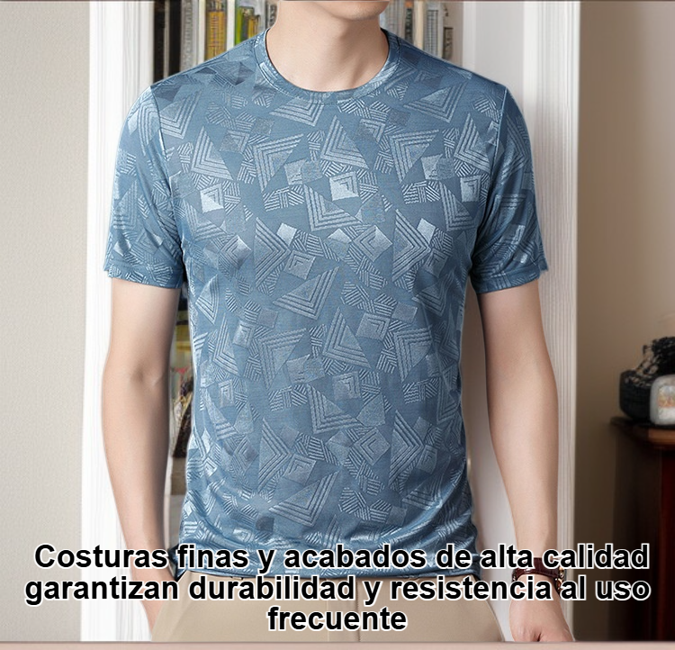 Detalle del tejido de seda de morera en la camiseta para hombre