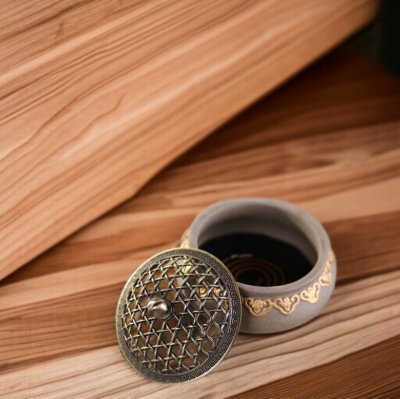 묘금 삼족향로와 향 스틱 연출