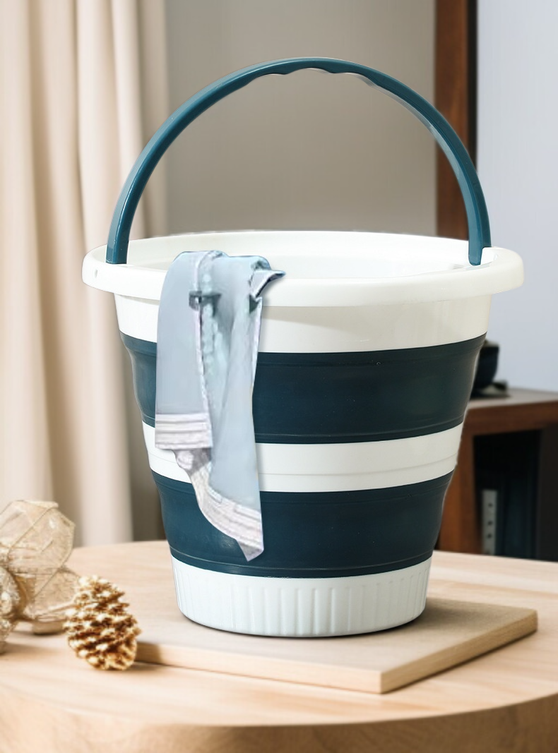 Faltbarer Eimer als platzsparende Lösung