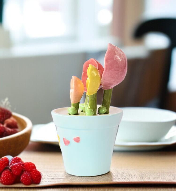 화이트 도자기 숟가락 거치대 디테일