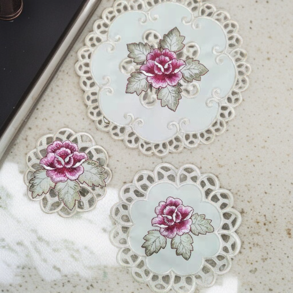 유럽식 레이스 자수 코스터