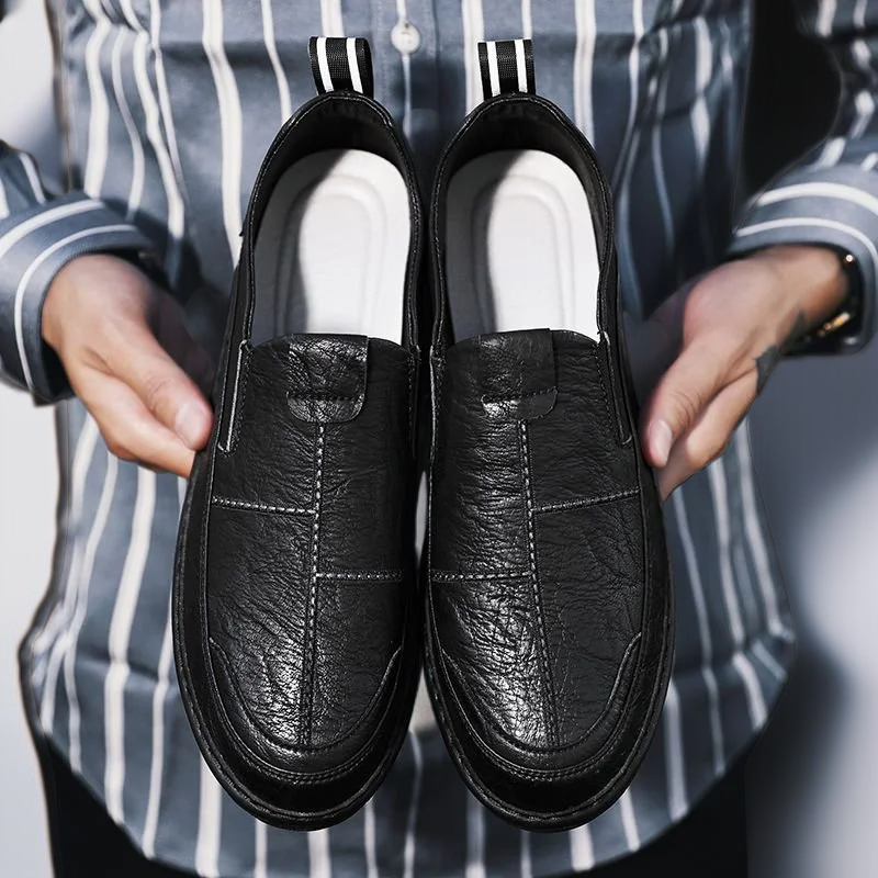 أحذية رجالية صيفية بنعل مطاطي وتهوية عالية