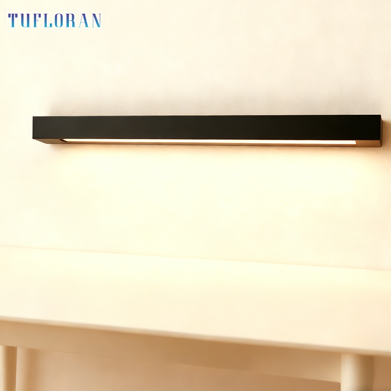 ไฟติดผนังทรงสี่เหลี่ยมผืนผ้า