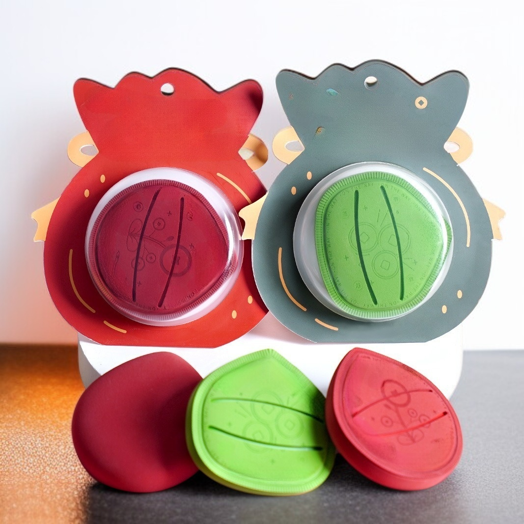 젖은 상태와 마른 상태 모두 사용 가능한 부드러운 파우더 퍼프