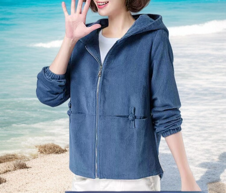 Herbstliches Outfit mit Cordjacke kombiniert