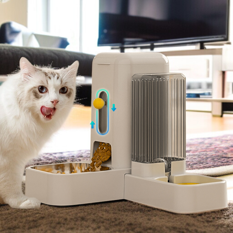 ペット用自動給餌器の全体画像