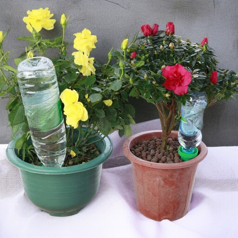 ガーデンスプリンクラー 植物用自動点滴灌漑システム 4点セット