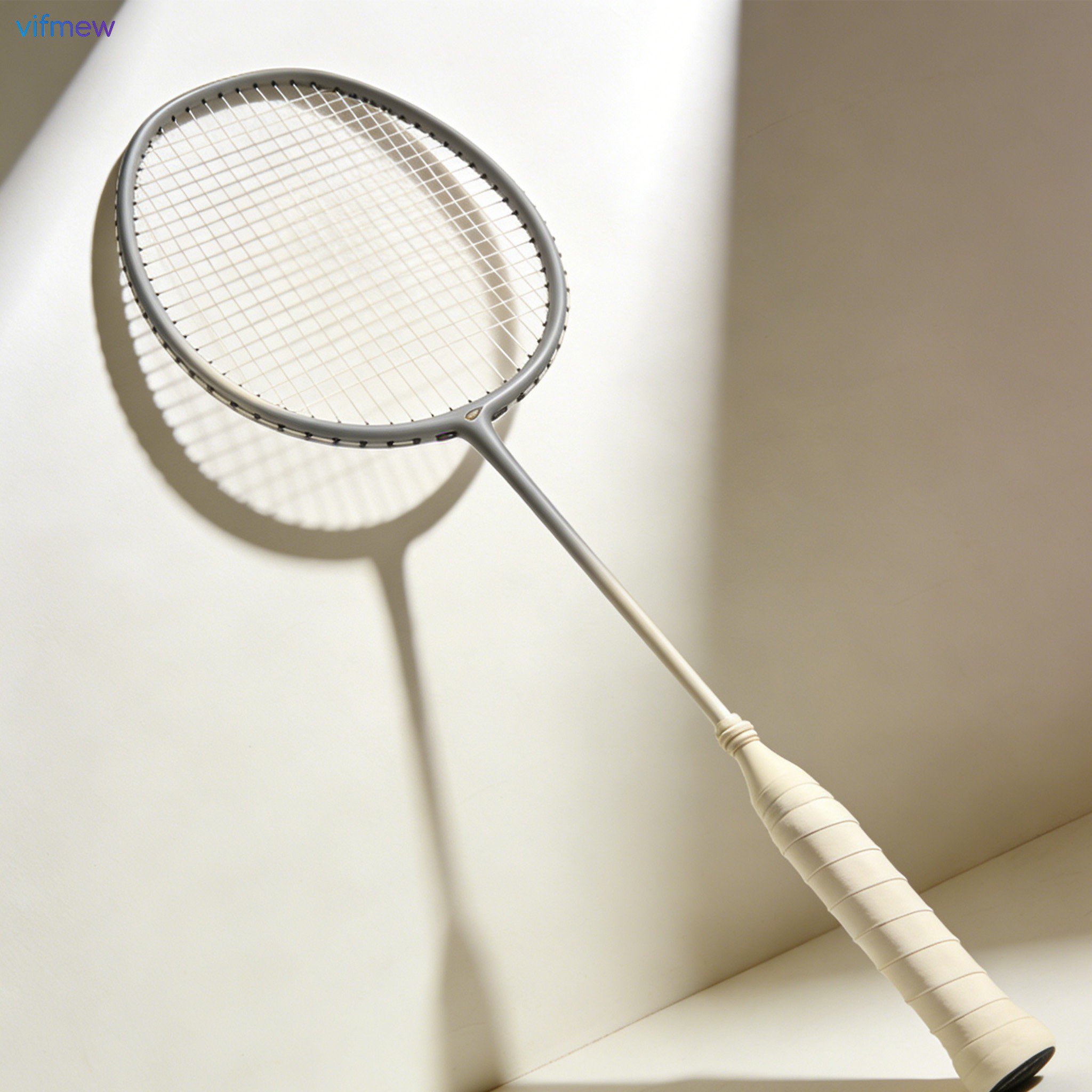 バドミントンラケット