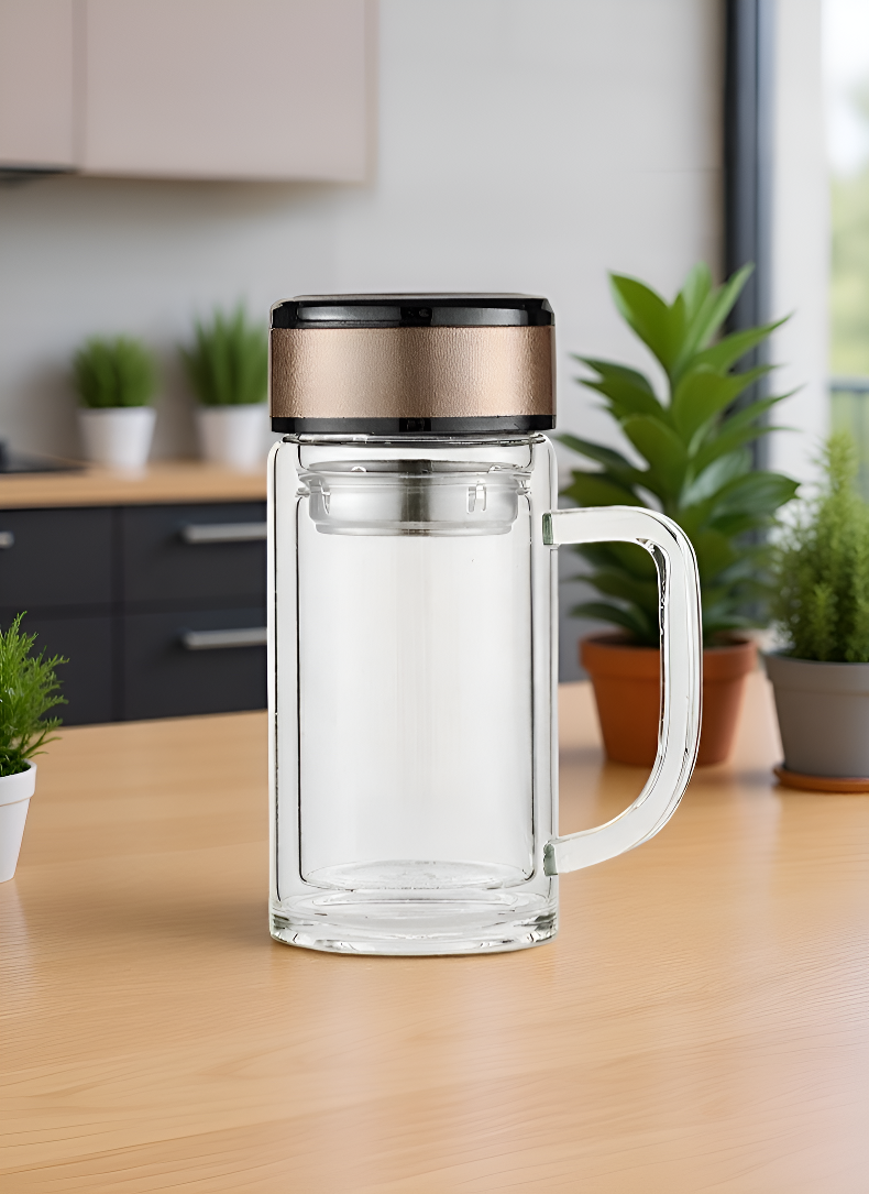 Taza elegante de vidrio para bebidas calientes y frías