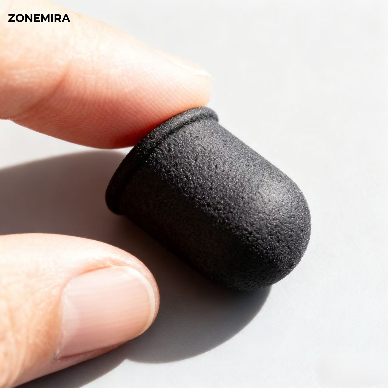 柔らかい素材のノイズキャンセリング耳栓