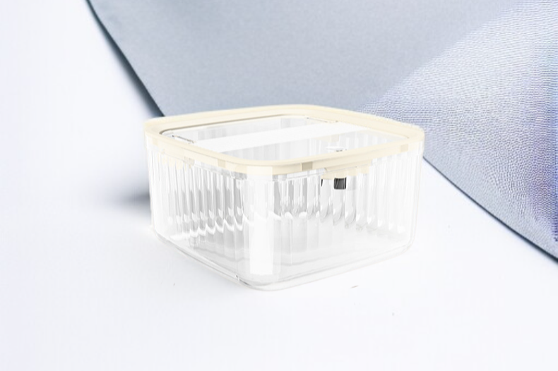 簡単に開閉できるヘアクリップ収納ケース