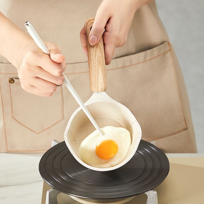 Easy clean baby milk pan with smooth surface