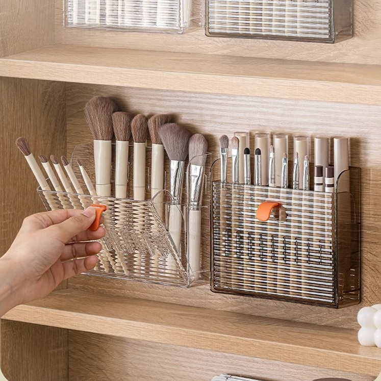 メイクブラシ収納ボックス