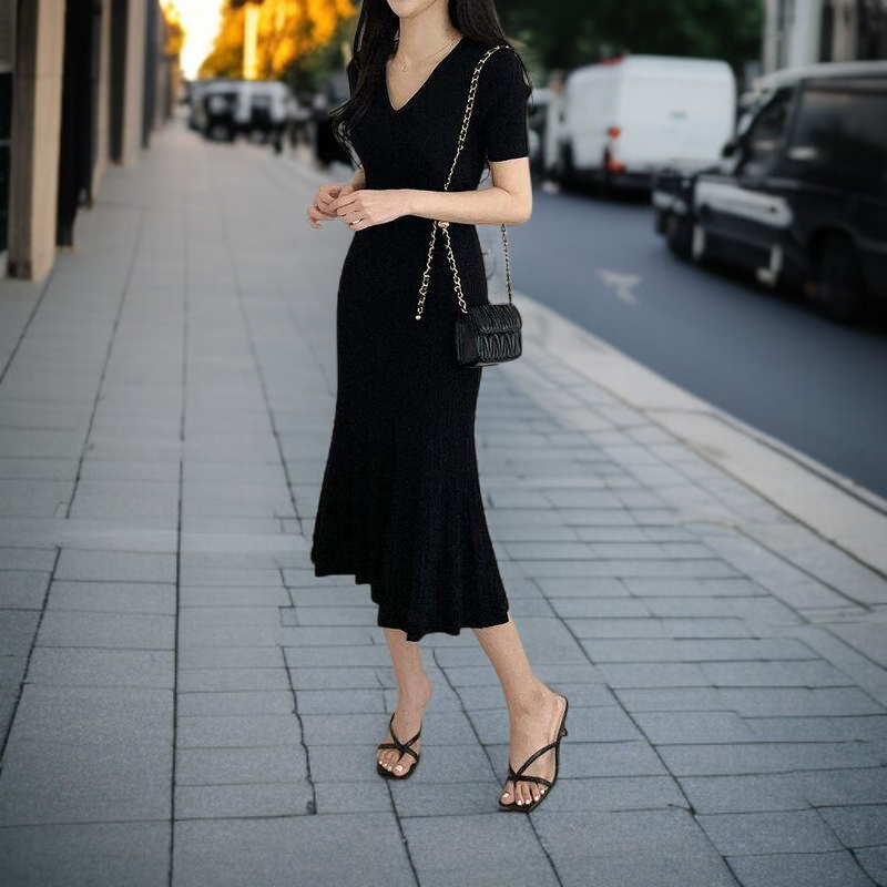 반팔 슬림 미디스커트 솔리드 니트 브이넥 풀오버 원피스