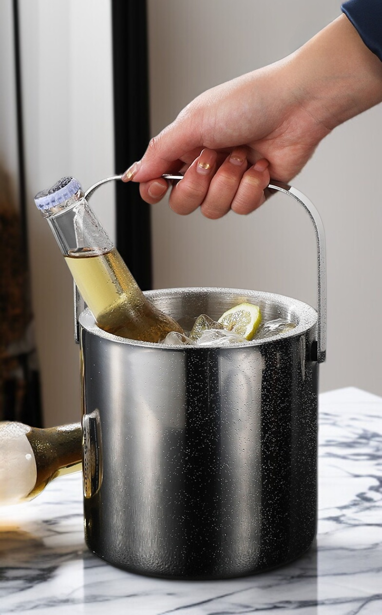 Robustes und stilvolles Eisfass aus Edelstahl für Champagner