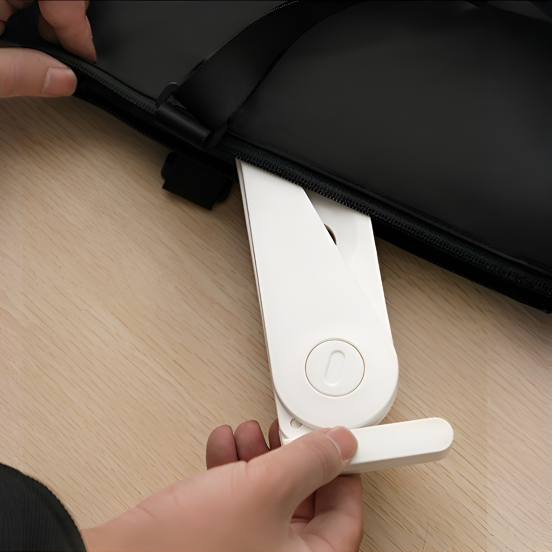 Faltbarer Reise-Kleiderbügel, Haushalts-Kleiderbügel, tragbarer Reise-/Hotel-Multifunktions-Kleiderb