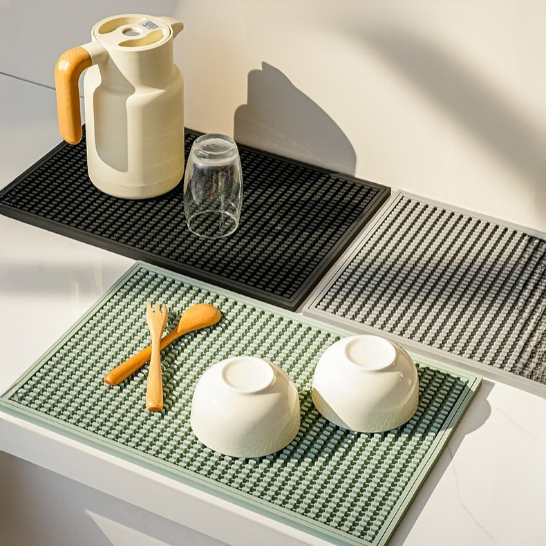 Multi-size Foldable Heat-resistant Non-slip Silicone Cup Mat