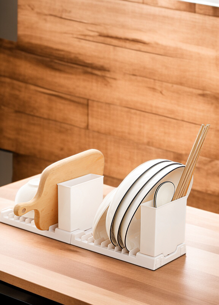 モダンなインテリアに合う食器棚