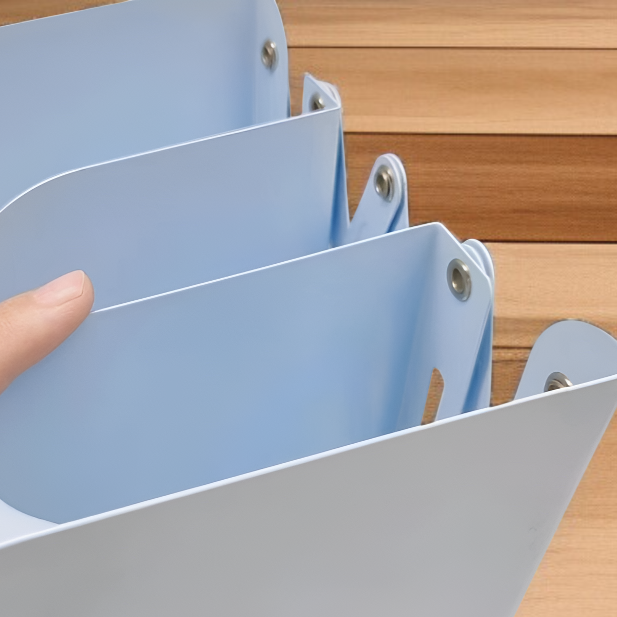 Półka do książek z metalu