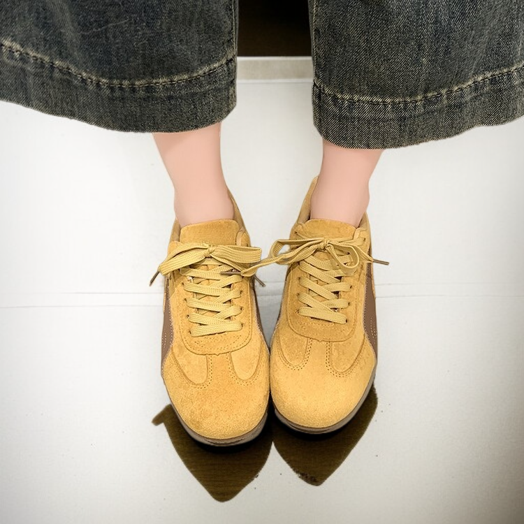 편안한 착화감의 로우탑 캐주얼 슈즈 디테일