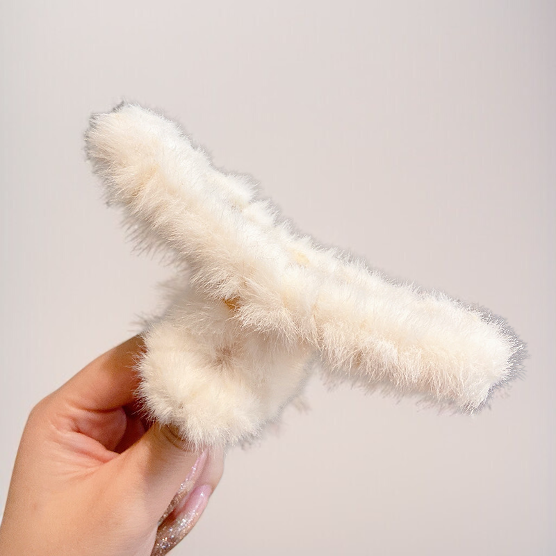 Elegant temperament frosted hair clip