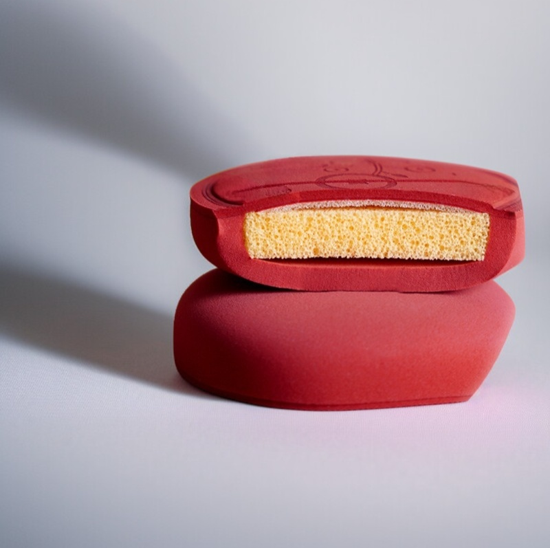 젖은 상태로 사용 가능한 파우더 퍼프 테스트 이미지