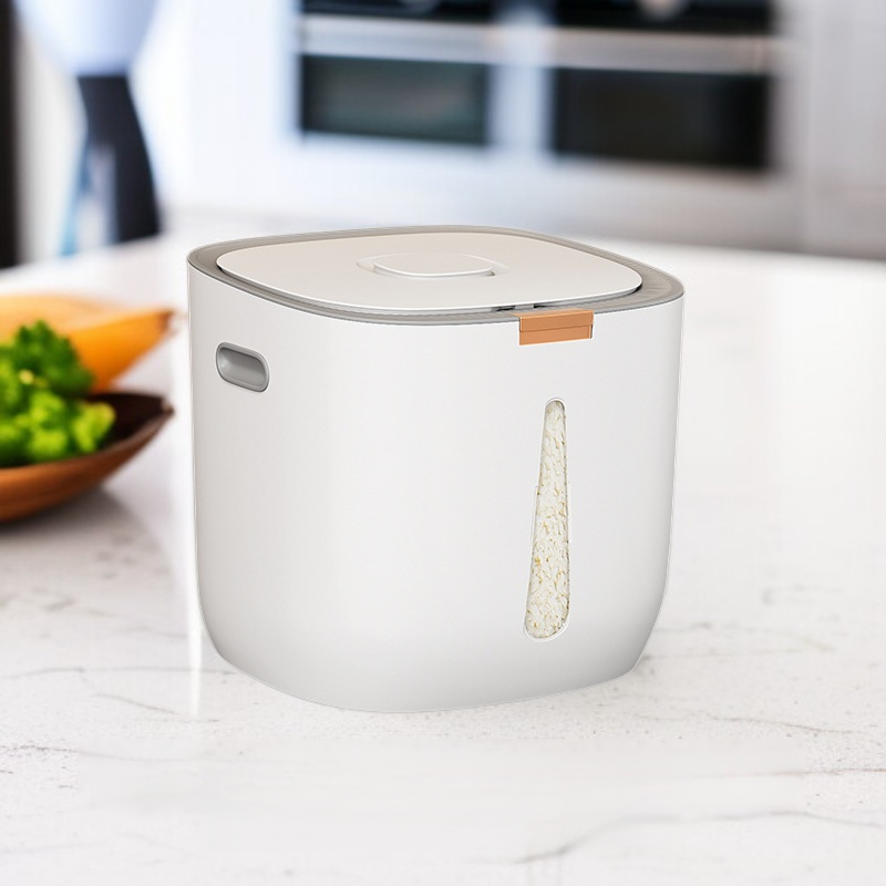 Large capacity rice bucket