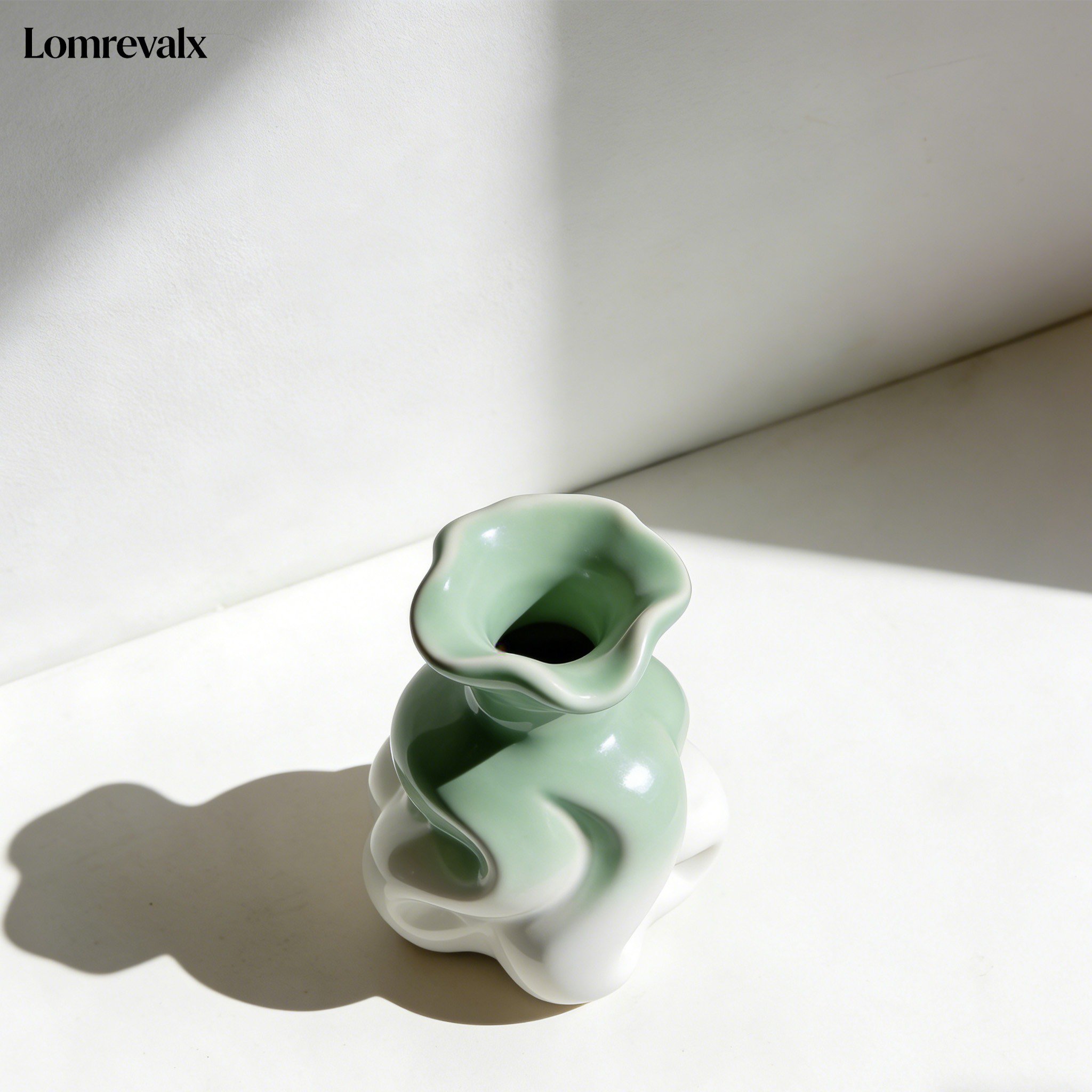 手捏粗陶迷你小花插 (7).jpg