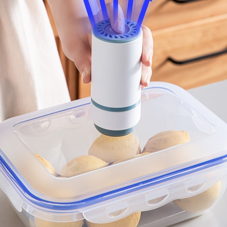 Large capacity food storage box