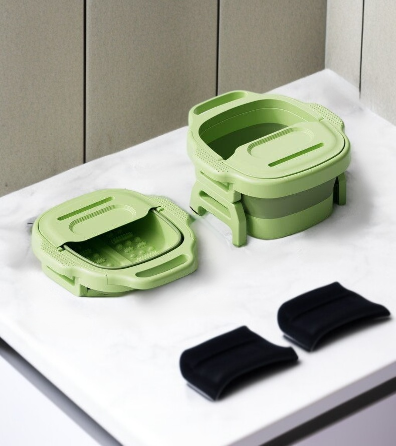 お湯を注ぐ簡単足湯の使い方