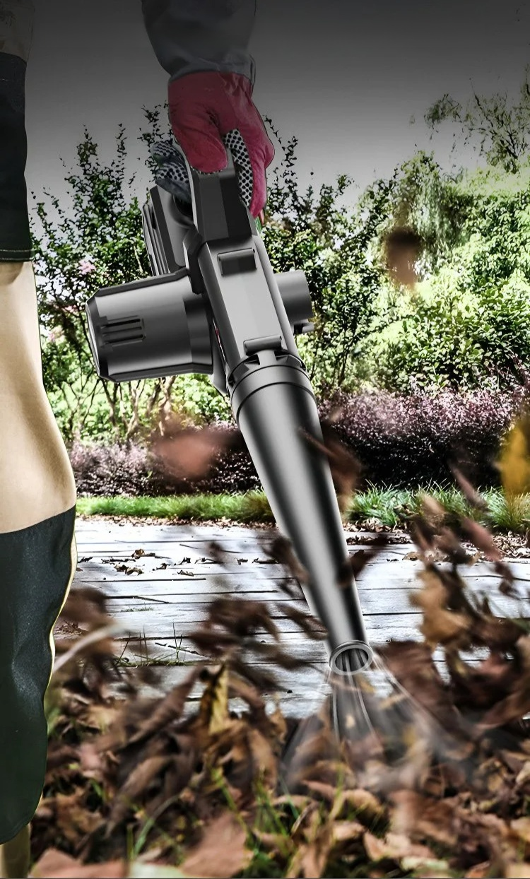 コードレスハンディーブロワーを使用する様子