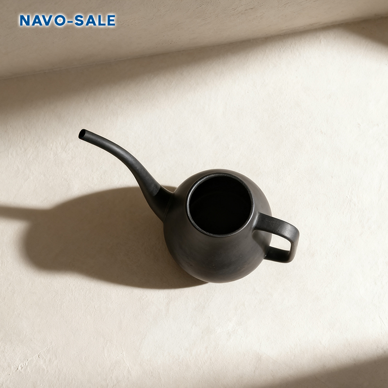 長い注ぎ口のじょうろ4個セットの全体画像