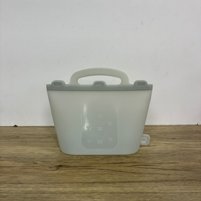 Household 4-Grid Ice Cube Tray with Lid