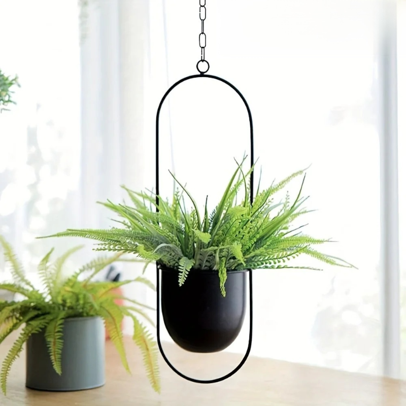 錬鉄製の植木鉢