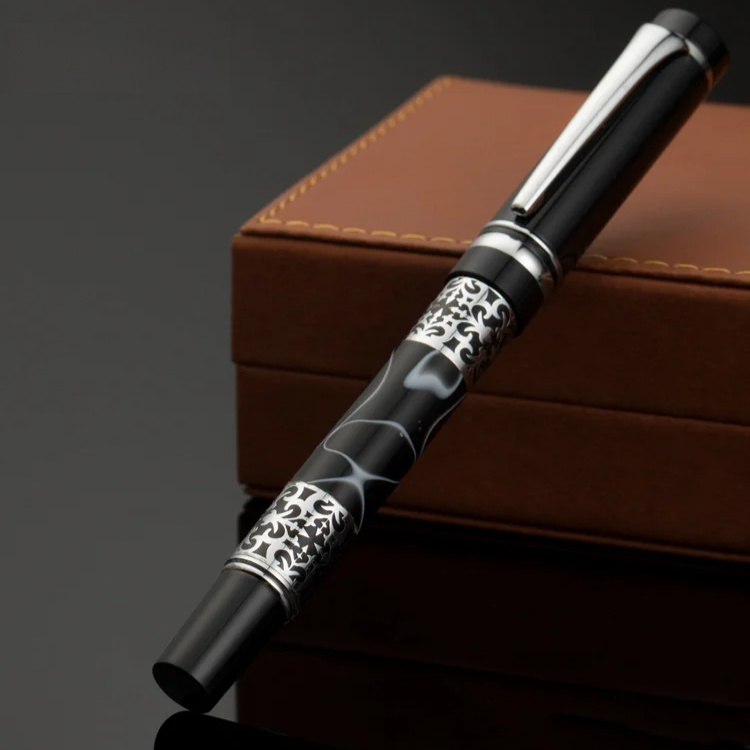 金属ボールペン