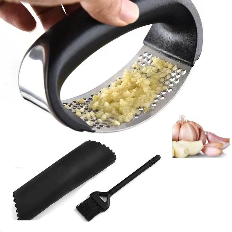 Garlic crusher peeler