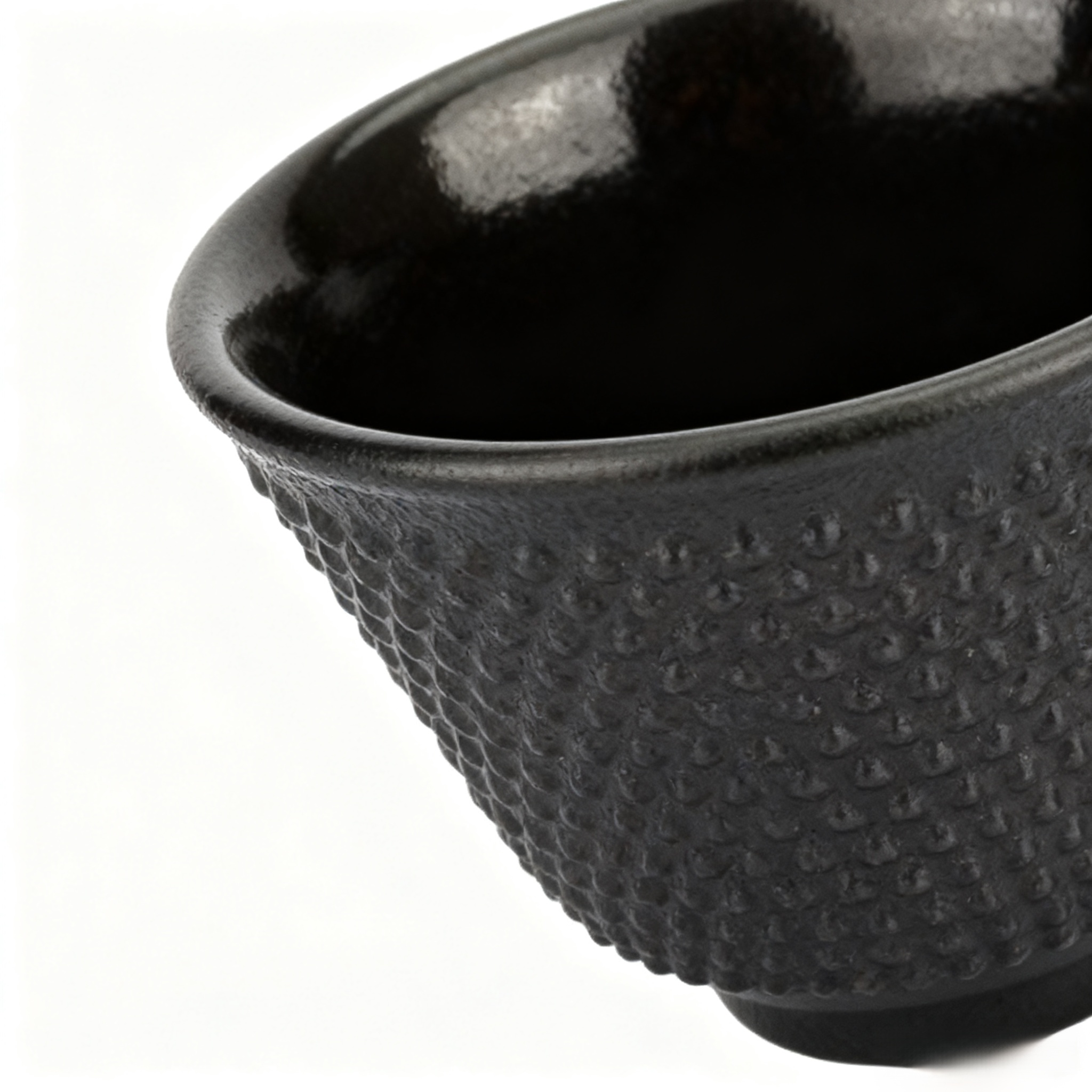 ถ้วยเหล็กเล็กสำหรับดื่มชา