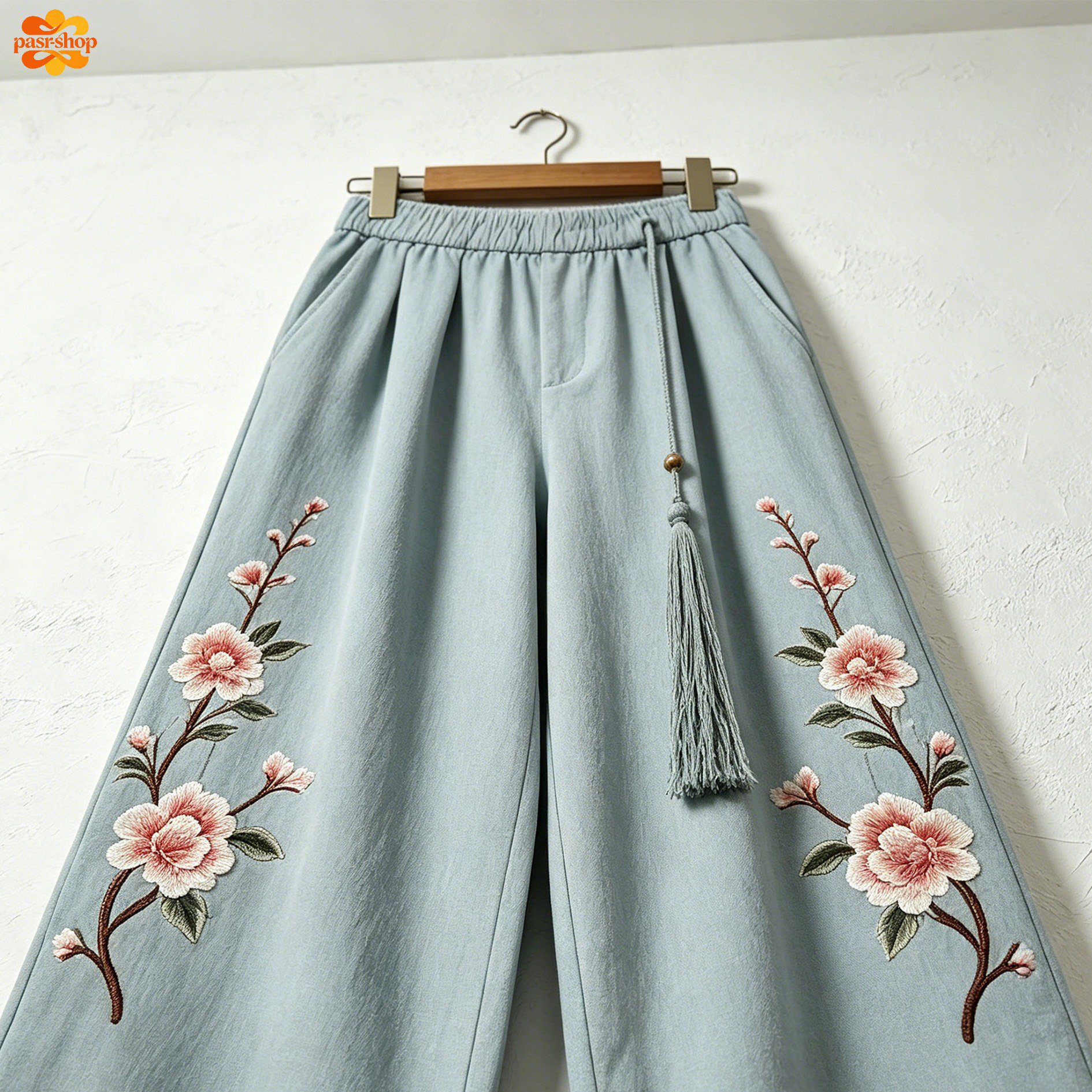 淺藍色刺繡寬腿七分褲