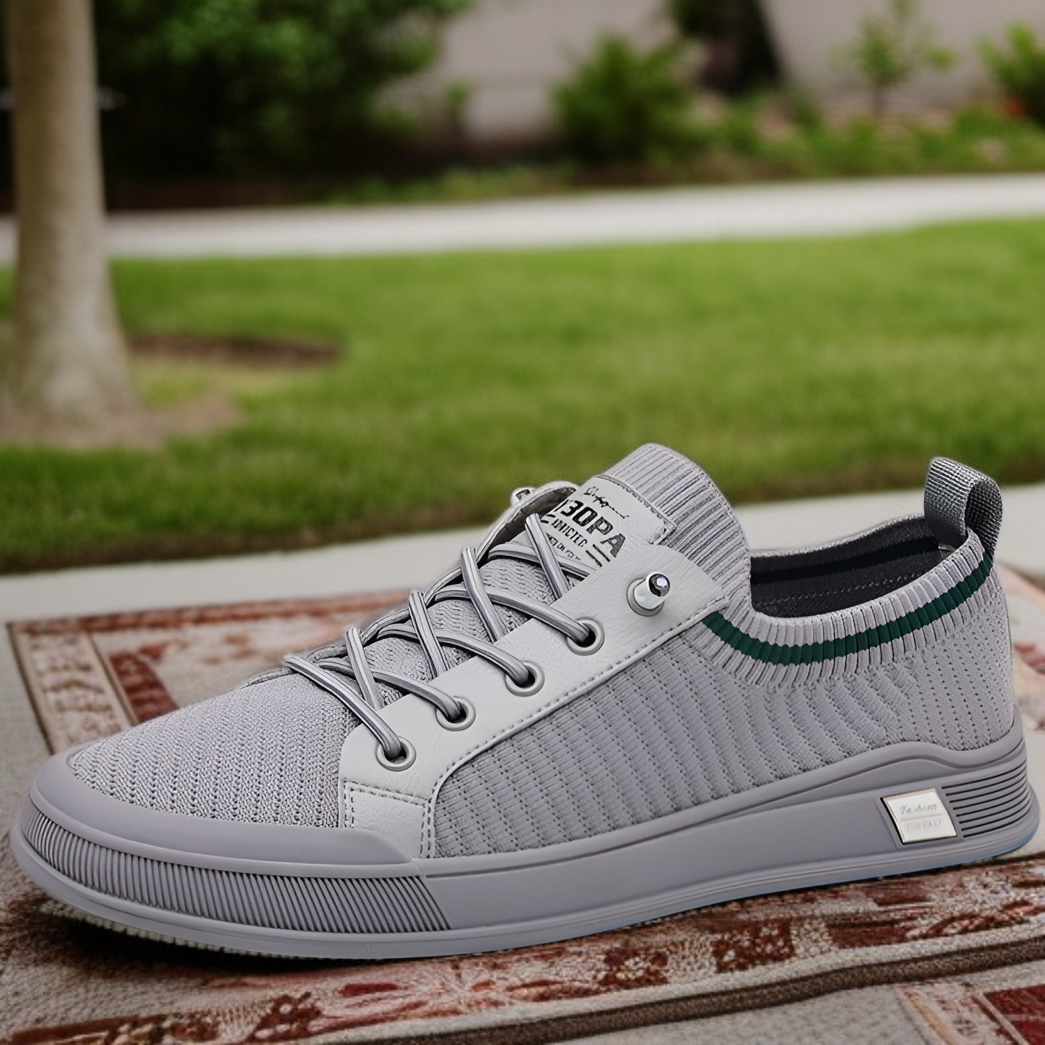 新しいメンズカジュアルシューズ、通気性メッシュスポーツシューズ、薄型スリッポン、万能学生シューズ、メンズシューズ