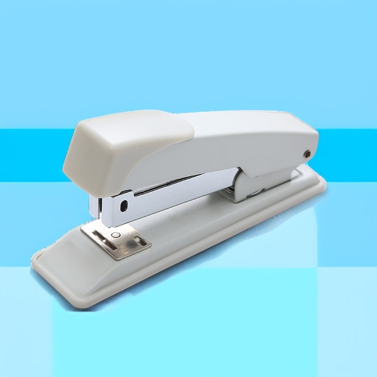 Metallheftgerät für Studentenschreibwaren