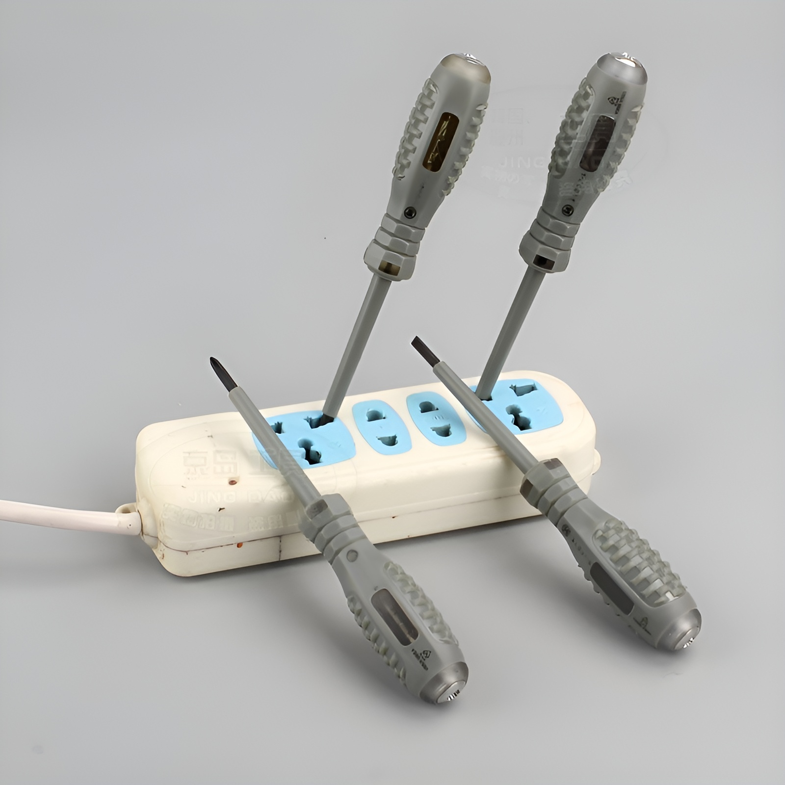 Vielseitiger Elektriker-Teststift