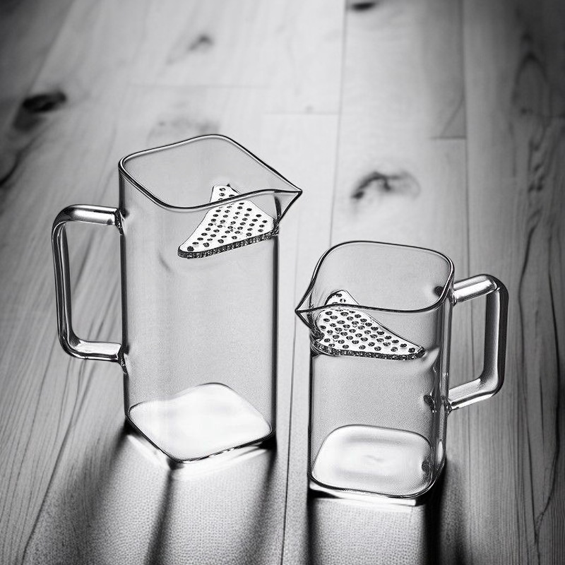 Glas-Teesieb mit robustem Design