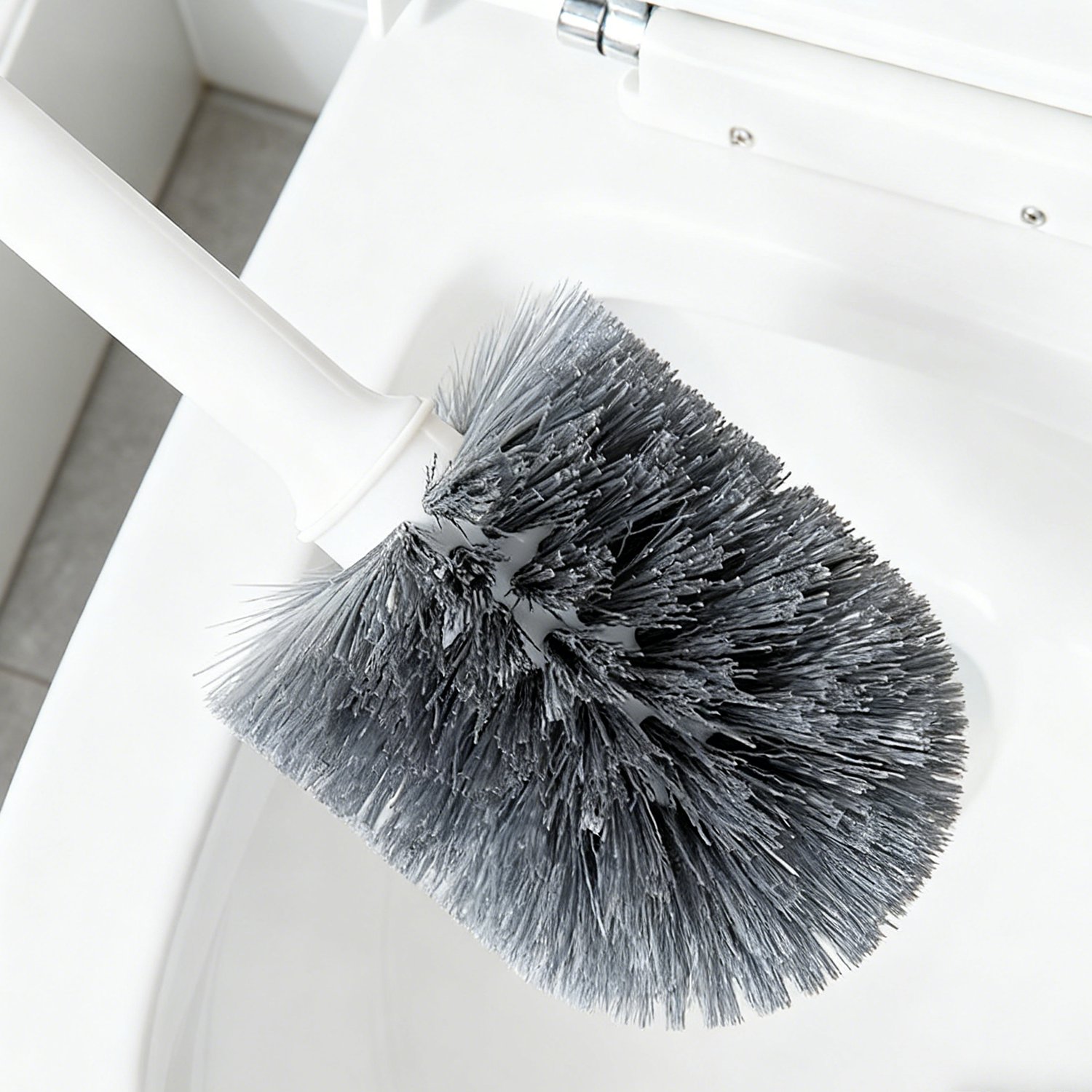 Leak-proof bucket stopper for household cleaning