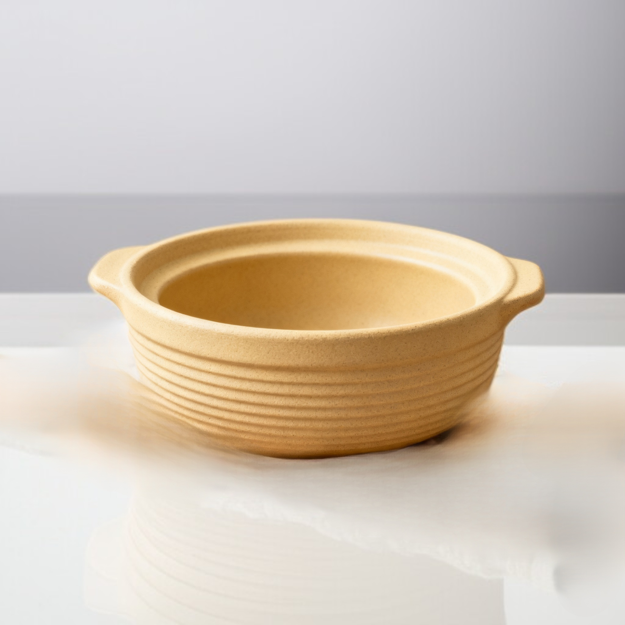 노란색 세라믹 캐서롤