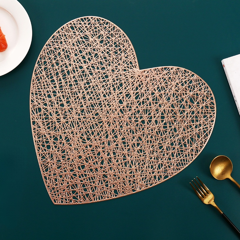 Heart-shaped placemats and coasters