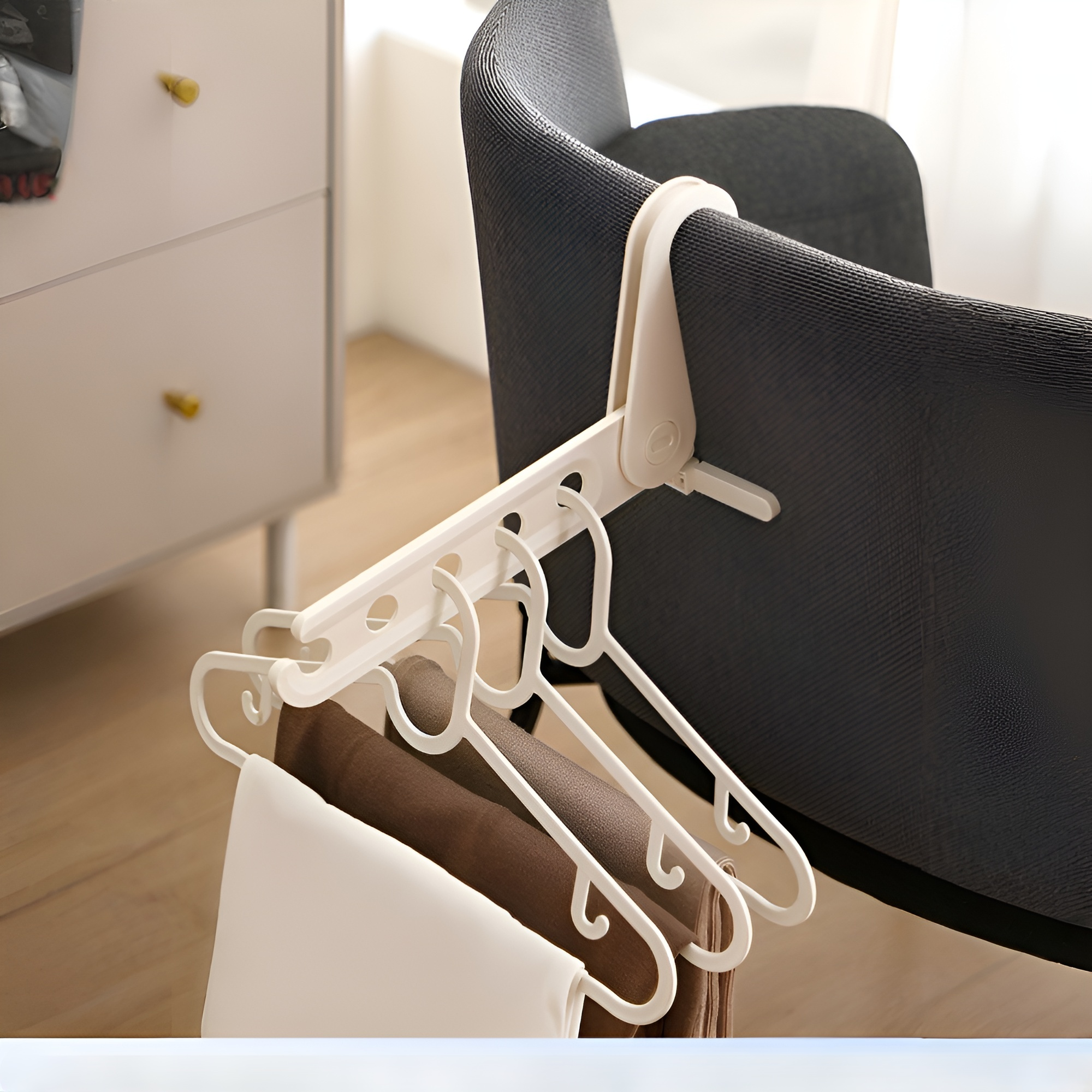 Foldable travel hanger household clothes hanger portable travel hotel multifunctional clothes drying