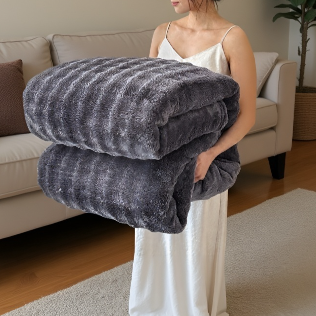 거실에서 사용하는 다기능 담요