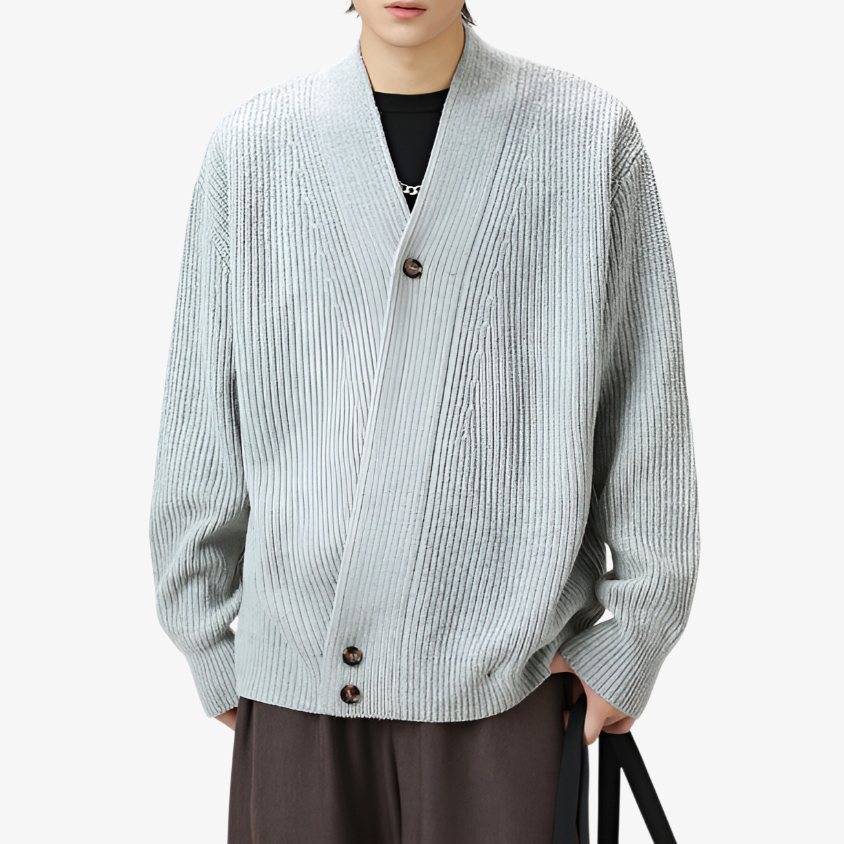 日本のレトロな老舗風カーディガンセーター、秋冬風、ローブ風ニットウェア、厚手で高級感のある斜め前立てコート。